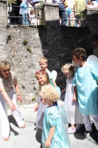 Angeli in Processione Vallemare 2011